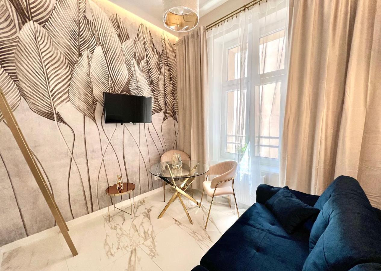 Art Apartments Warszawska 21 كاتوفيتسه المظهر الخارجي الصورة